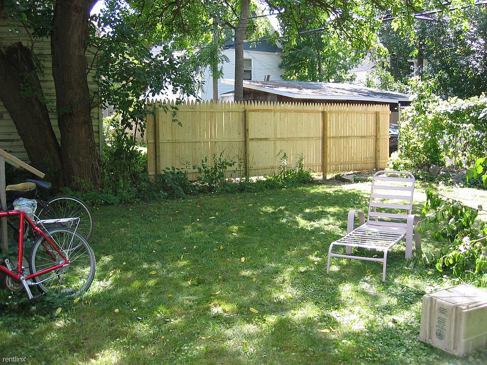 1236_White__Exterior