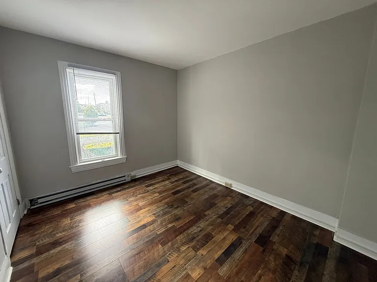 410 Wolf Ave — Photo 10