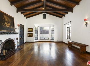 2054 N Las Palmas Ave, Los Angeles, CA 90068