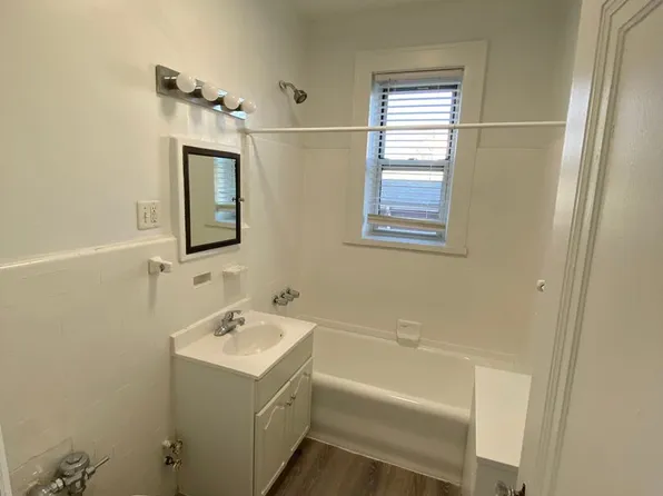 Berkeley Arms Apartment Homes, 154 Union Ave APT 47, Rutherford, NJ 07070