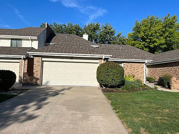 4th image of 980 S 119th Ct