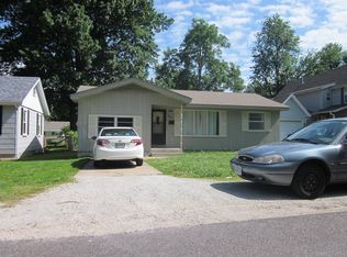 1427 E Lindberg St, Springfield, MO 65804