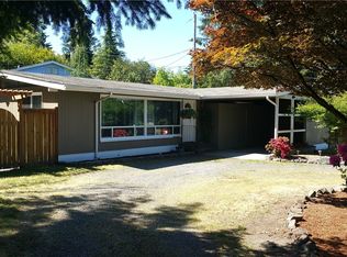 8210 40th St W, University Place, WA 98466