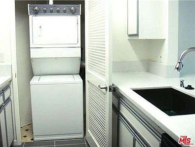 2nd image of 500 S Berendo St APT 219