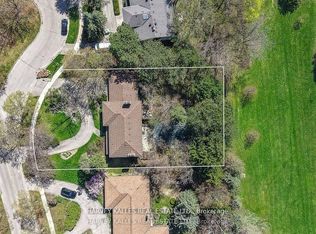 38 Fifeshire Rd, Toronto, ON M2L2G6