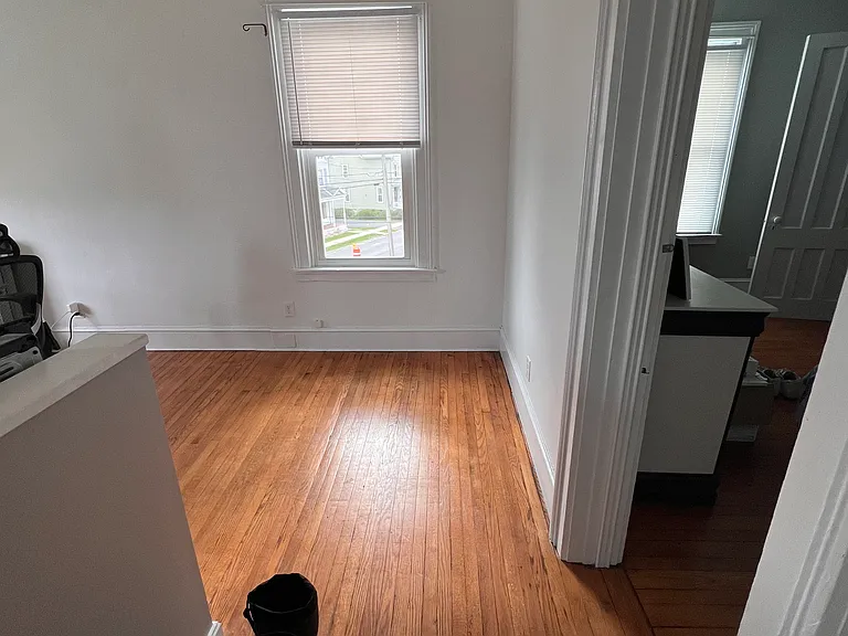 21 E Montgomery St — Photo 22