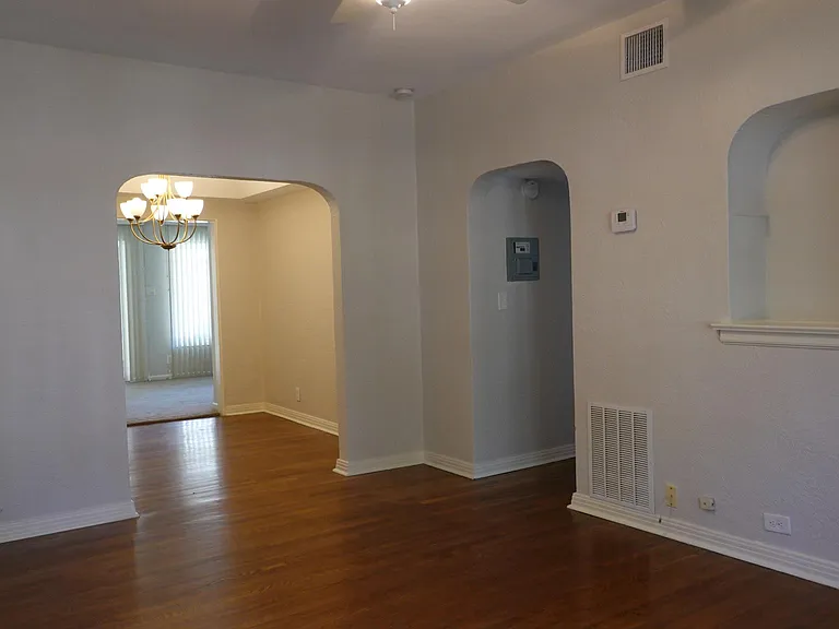 254 E Rosewood Ave #2 — Photo 5