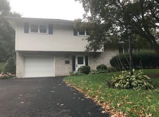 912 W Areba Ave, Hershey, PA 17033