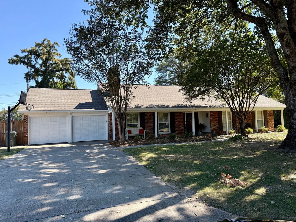 114 Peninsula Dr - Property Image