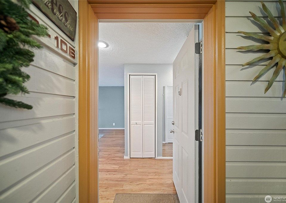 1st image of 20145 Vikings Crest Loop NE APT 3-106
