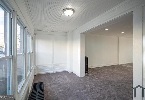 4th image of 6838 Guyer Ave