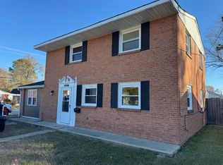 2006 Grimes Rd, Hampton, VA 23663