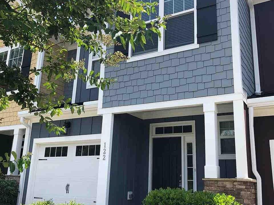 1st image of 122 Hundred Oaks Ln