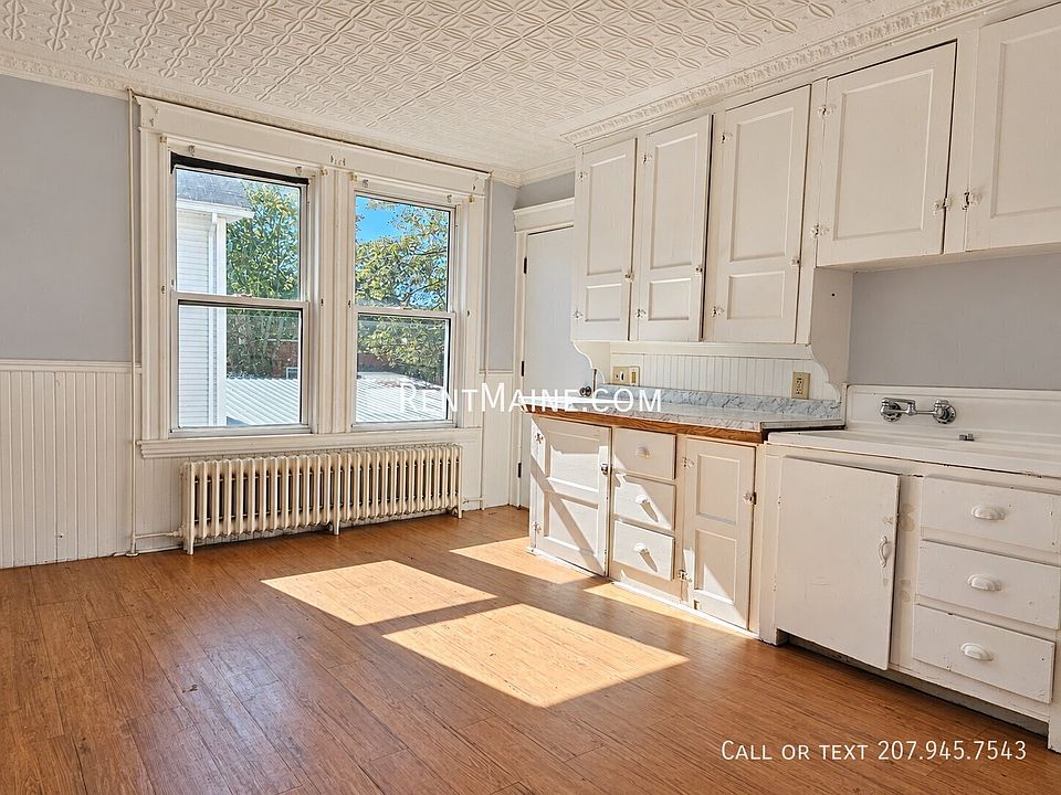 1st image of 74 Spring St APT 2R