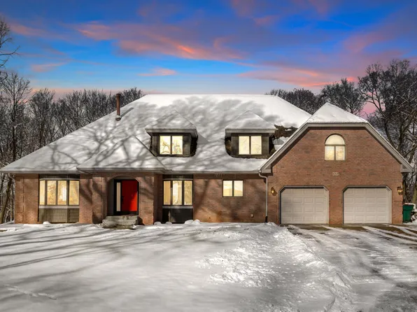 6769 W Shadow Lake Dr, Lino Lakes, MN 55014