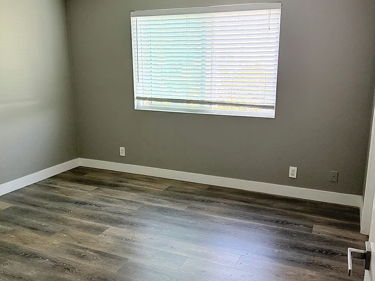 11040 Hesby St #210 — Photo 13