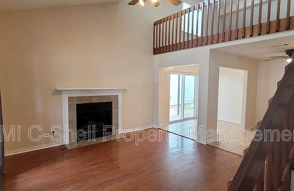 4th image of 2990 Pickford Pl