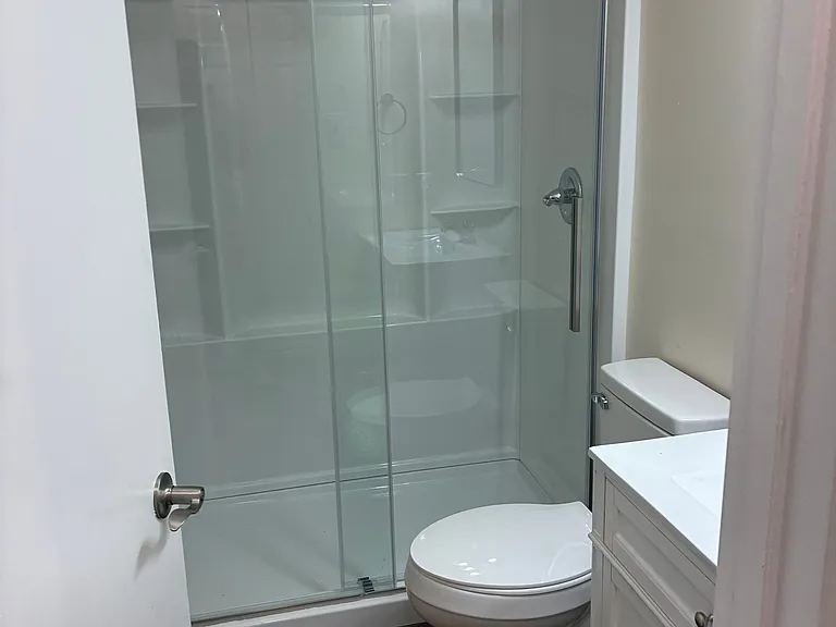 196 Maple Ave #7 — Photo 7