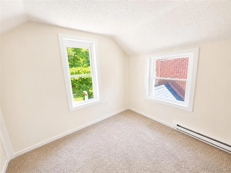 508 Riegel St — Photo 7