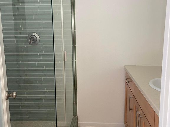 2nd image of 126 N Sunnyside Ave