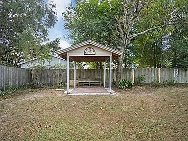 804 Cloverview Dr — Photo 37
