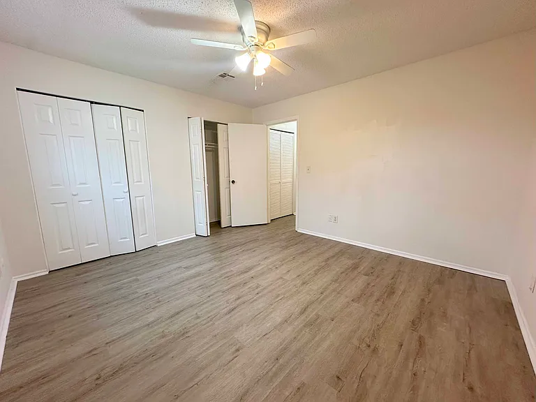 11004 NW Player Dr — Photo 28