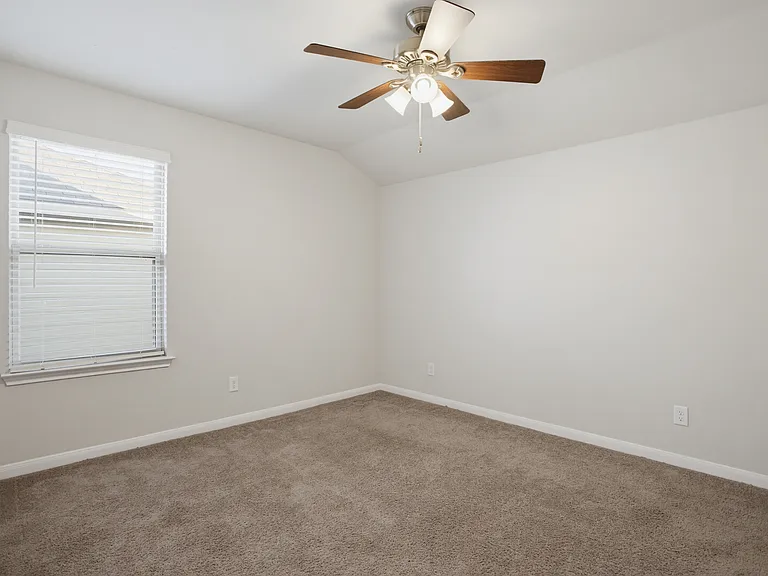 15136 Pandion Dr — Photo 18