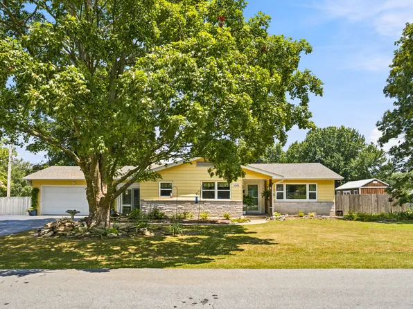 1306 Porter Avenue, Aurora, MO 65605