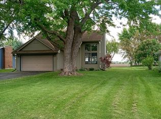 683 Lasalle Dr, Somonauk, IL