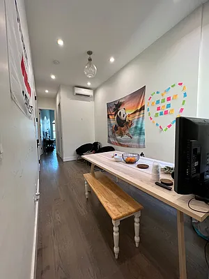 Rented by Pear NYC LLC | media 51