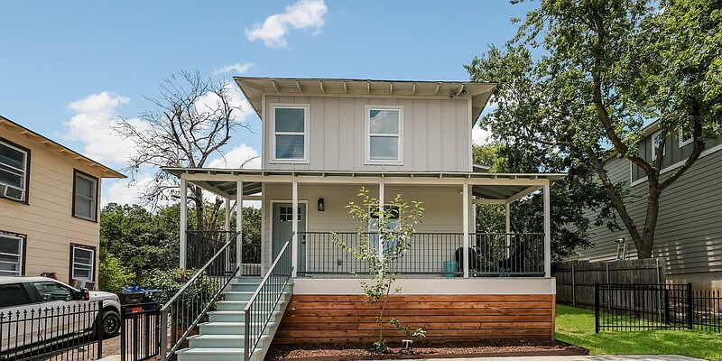1st image of 262 Claremont Ave #2