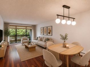 1710 W 13th Ave #309, Vancouver, BC V6J 2H1