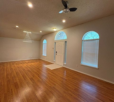 2nd image of 6319 Tara Ln