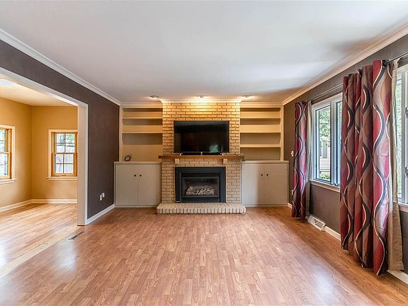 2nd image of 1803 Oakland Ave