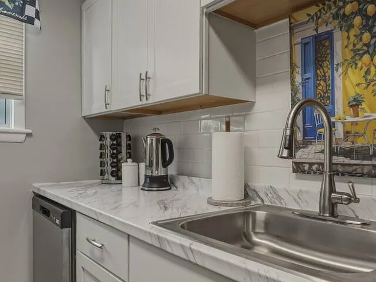 141 W Pulteney St #103 — Photo 14
