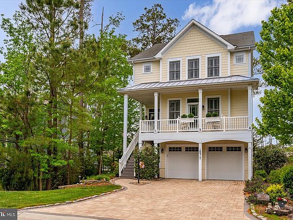 3rd image of 10317 Quarter Deck Ln