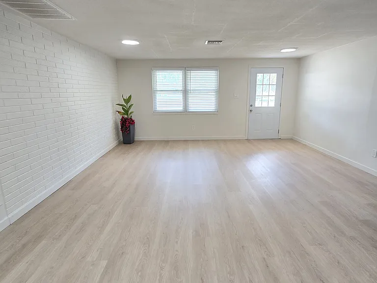 6136 W Pinedale Cir — Photo 4