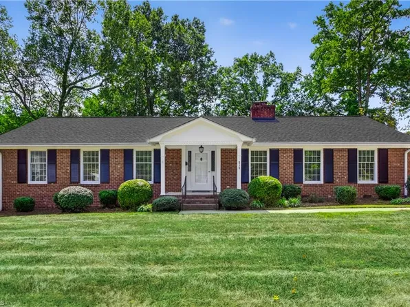 818 Colonial Dr, Burlington, NC 27215