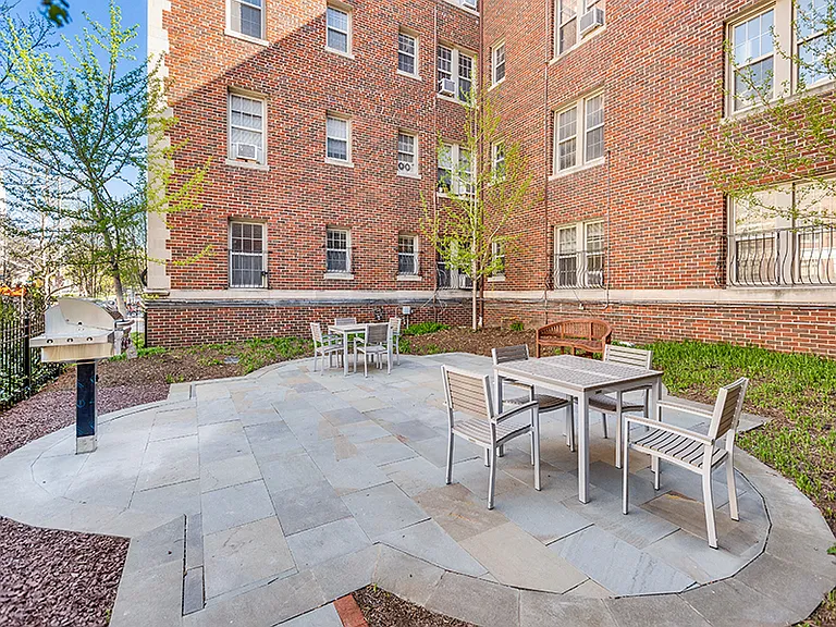 Courtyard with grills