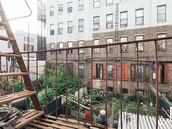5th image of 181 Maujer St #2RR