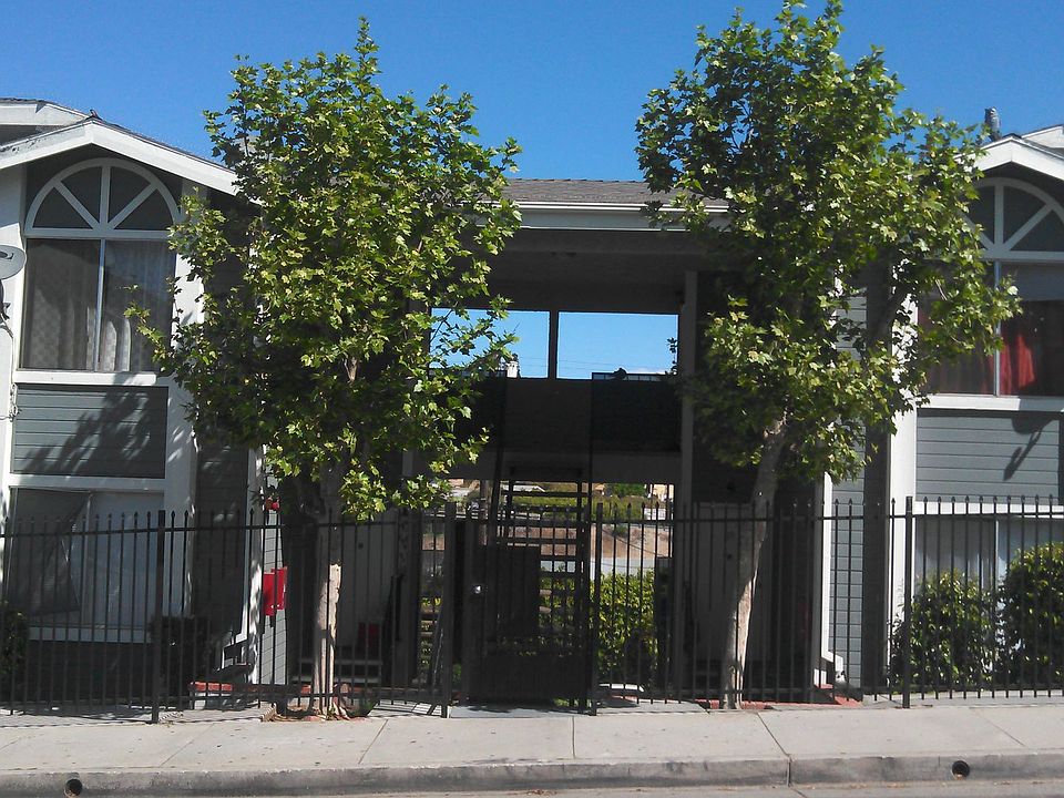 1st image of 2649 Marengo St #B-12