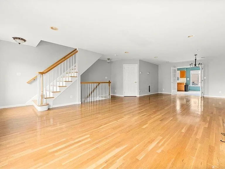 2 Hops Commons Ct — Photo 7