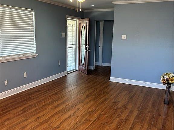 4th image of 4700 Knight Dr