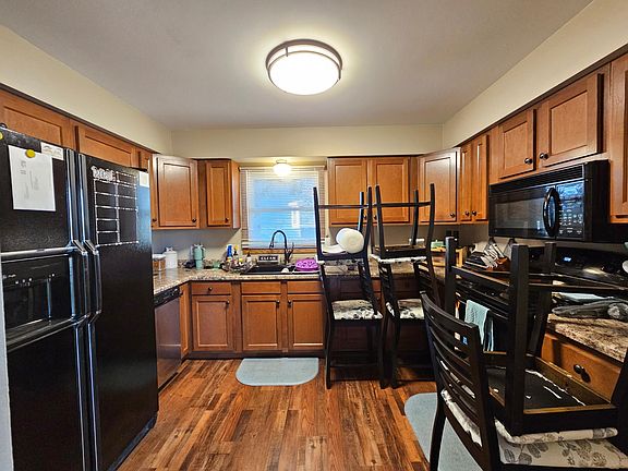 5th image of 520 Cottonwood Ave