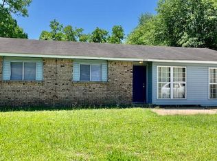 2407 Northbrook Dr, Gautier, MS 39553