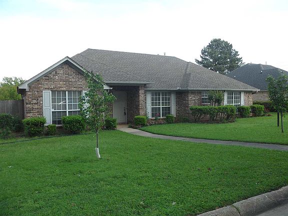 2nd image of 34 Fernwood Dr