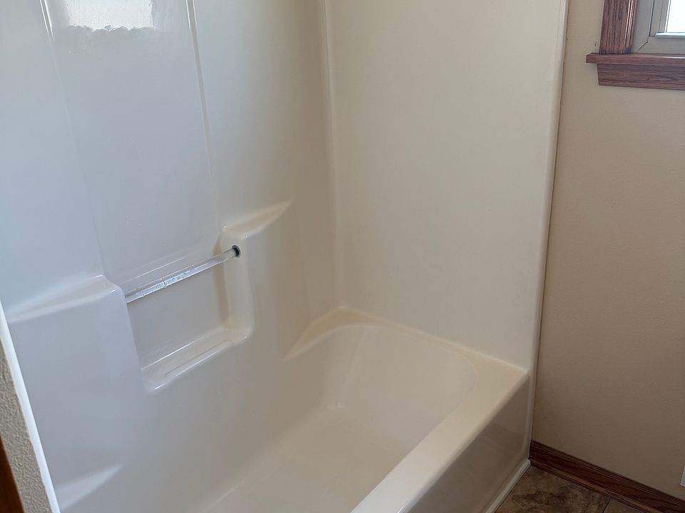 1st image of 613 Columbia Ave