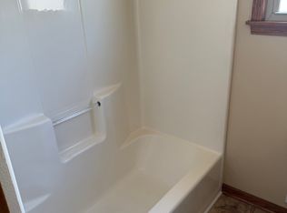 613 Columbia Ave, South Milwaukee, WI 53172