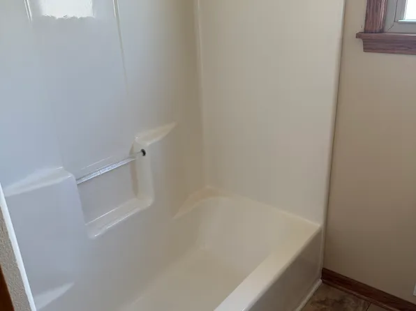613 Columbia Ave, South Milwaukee, WI 53172