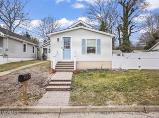 939 Woodland Ave, Wall Township, NJ 07719